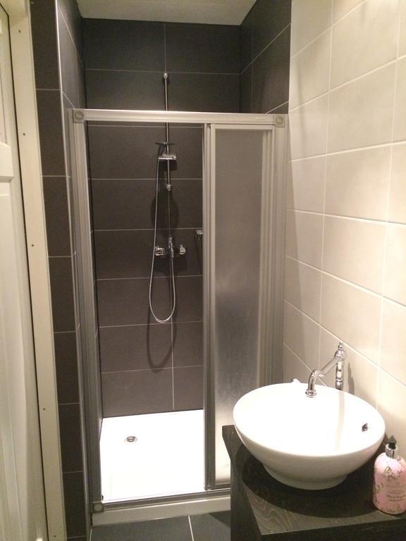 Gastenverblijf Door De Poort Tilburg Luaran gambar